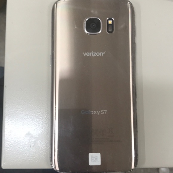 A used galaxy s7! Need an led put in a chip in - Picture 2 of 2